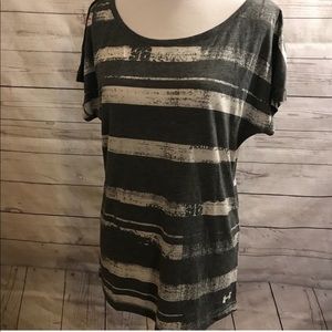 Under Armor Loose Fit Workout Shirt